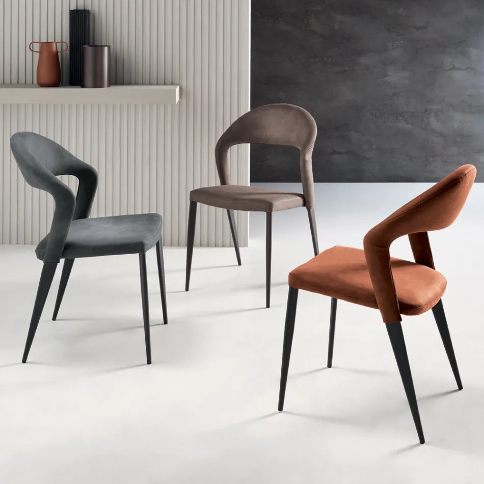 2 stolar klädda i färgat konstläder och målad metallbas - Boccaccio Viadurini