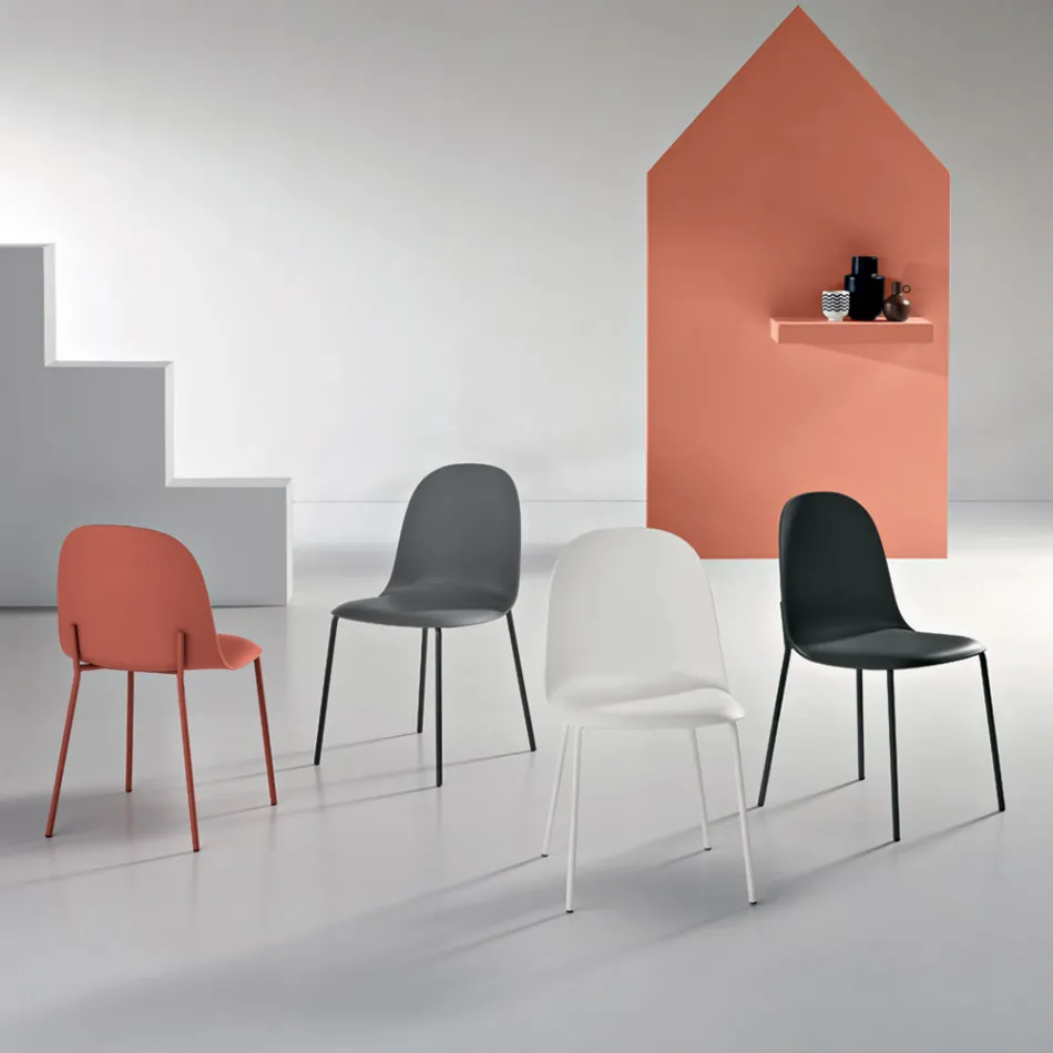 4 polypropylen vardagsrumsstolar med metallram - Dinamo Viadurini