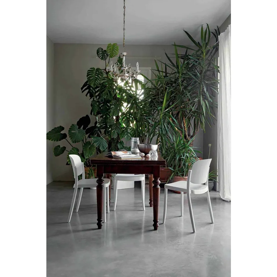 4 moderna stapelbara utomhusstolar i polypropen tillverkad i Italien - Bernetta Viadurini