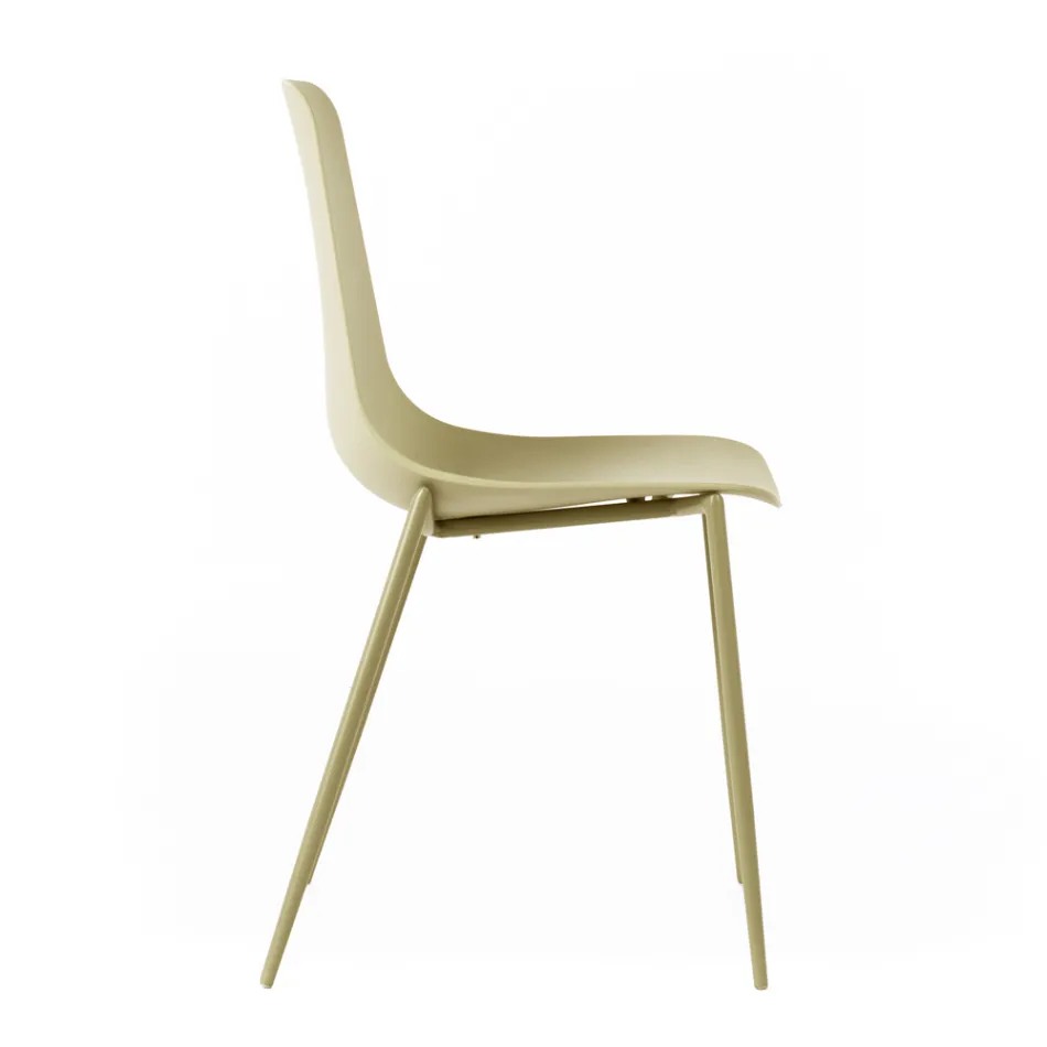 4 stolar gjorda av polypropen sits och metallben - Mary Viadurini