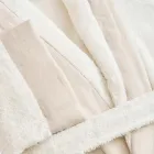 Sjalkrage i bomullsfrottébadrock med linnevolang och monogram - Mjukhet Viadurini