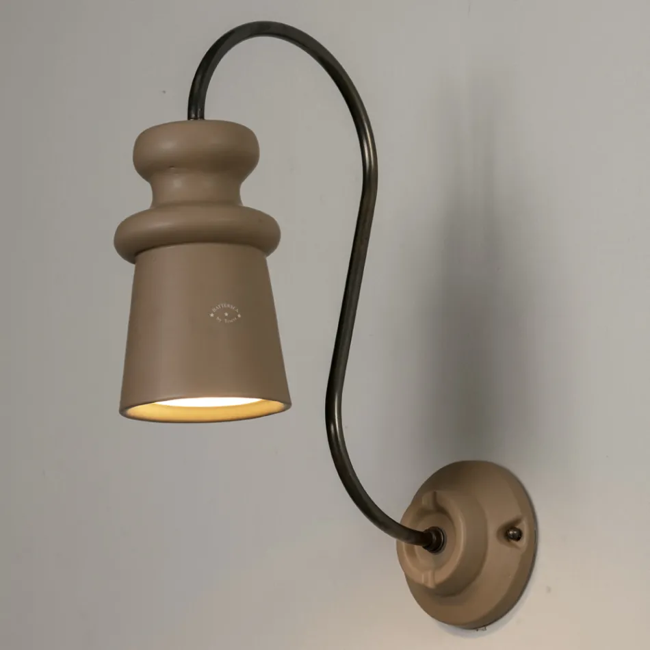 Handgjord Majolica utomhusvägglampa tillverkad i Italien - Toscot Battersea Viadurini