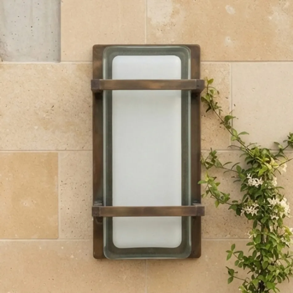 Vägglampa för utomhusbruk i mässing, E27 och geometrisk stil, tillverkad i Italien - Kristall Viadurini