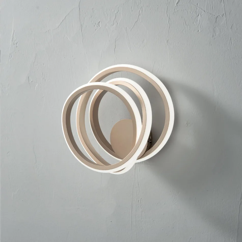 Vägglampa i Guld Metall Modern Design Sovrum - Point Viadurini