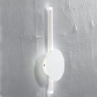 Modern design LED-vägglampa i vit, svart eller guldmetall - Hand Viadurini