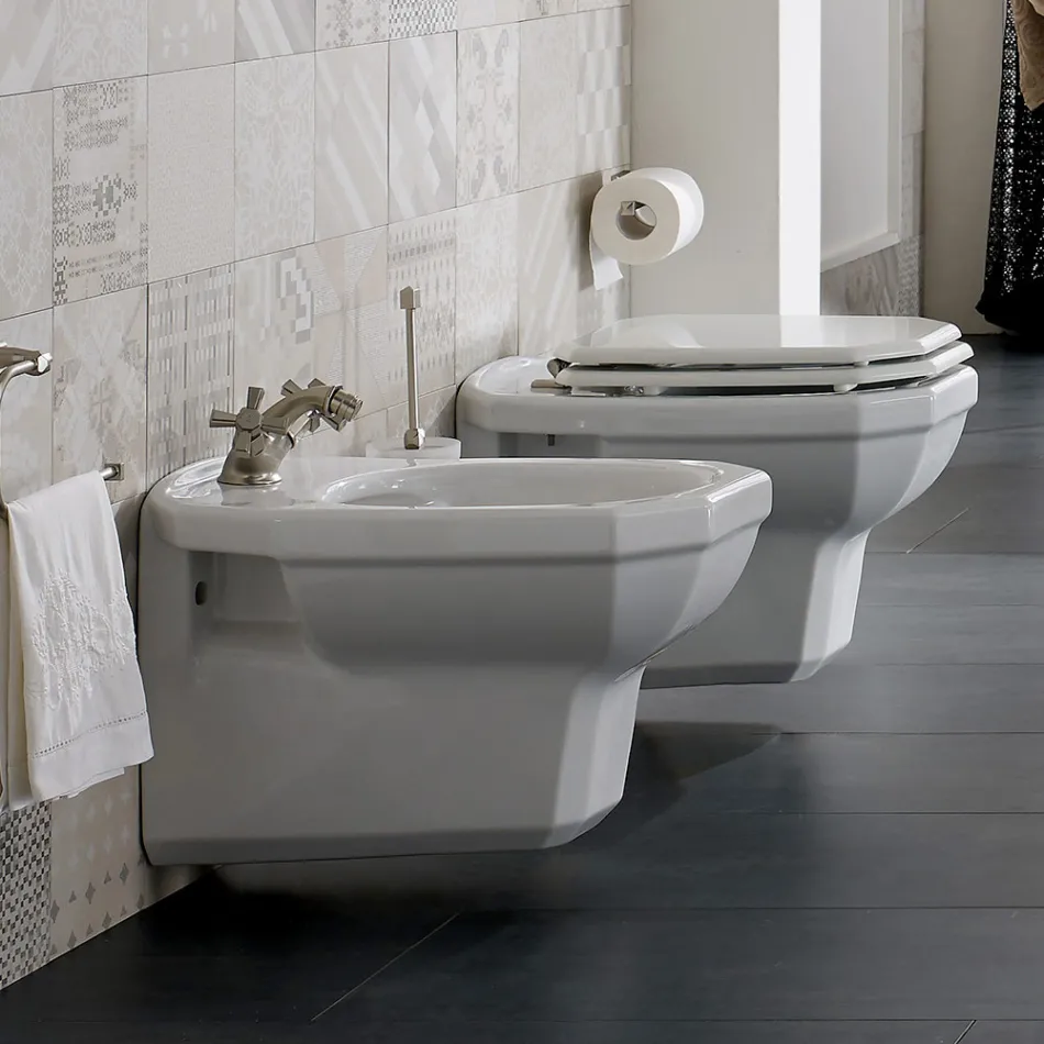 Vit keramisk hängande bidé i klassisk stil, tillverkad i Italien - Nausica Viadurini