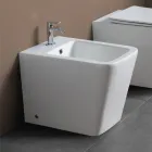 Golvmonterad bidé med ett hål i vit keramik med elegant modern design - Giunco Viadurini