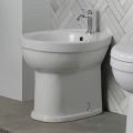 Golvmonterad bidé med ett hål i vit keramik med klassisk design - Silica