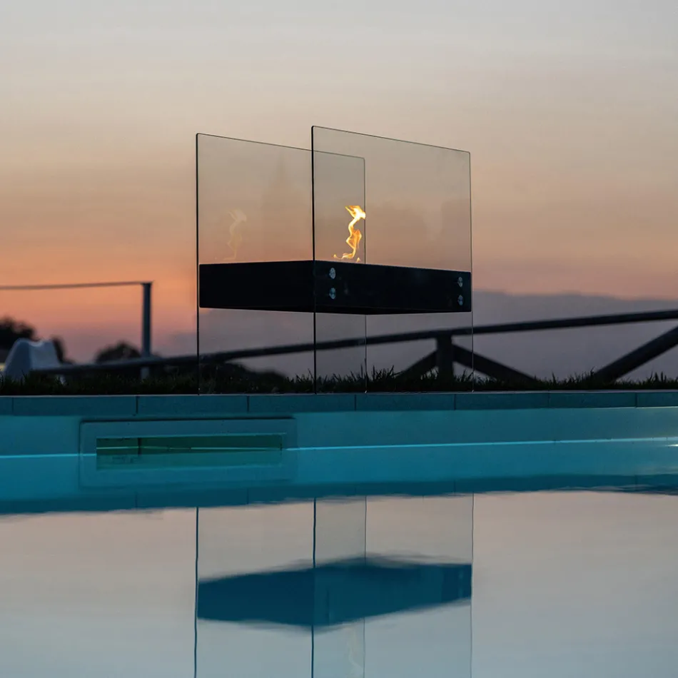 Bioetanol Golvkamin i svart metall och härdat glas - Violante Viadurini