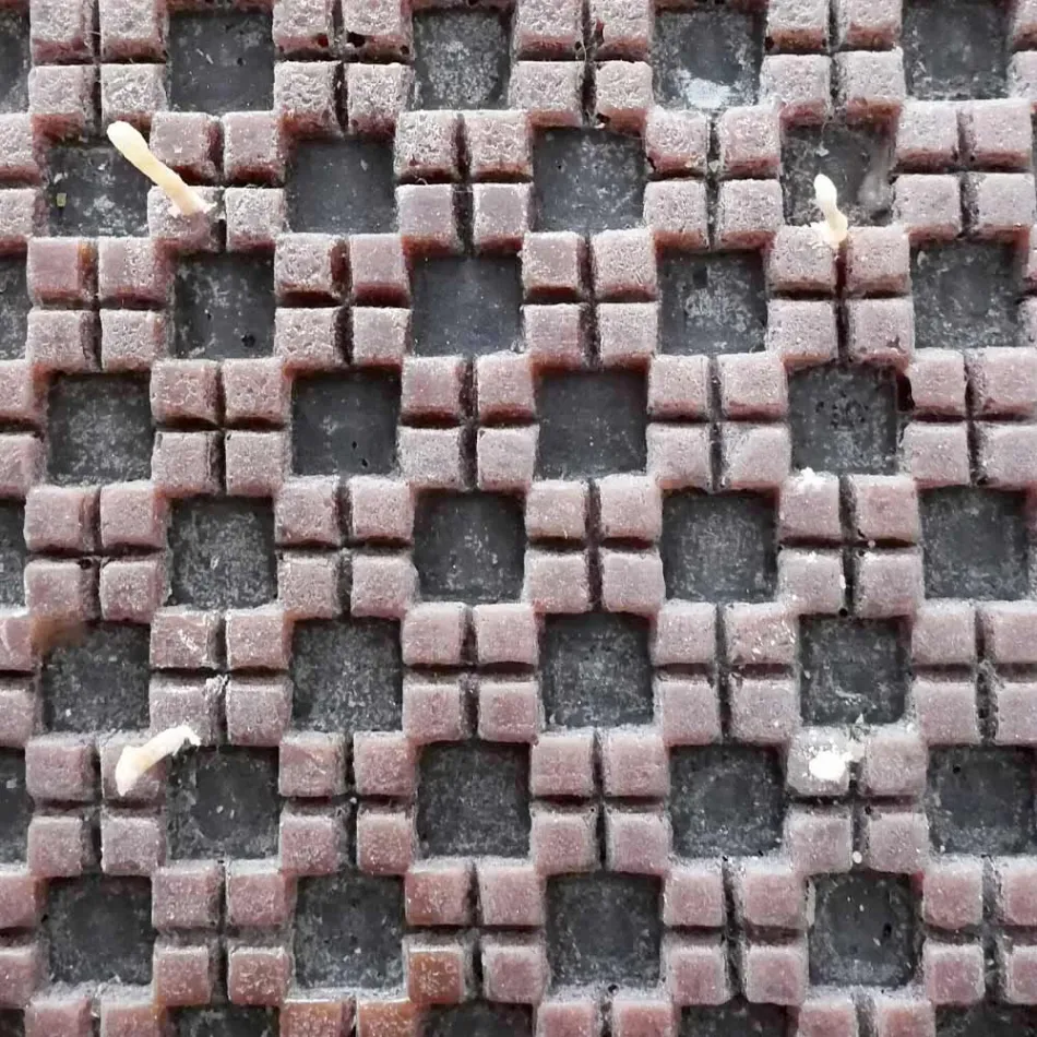 Doftvaxljus med kanel med 4 vekar tillverkat i Italien - Yuma Viadurini