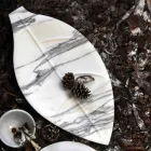 Mittpunkt i Arabescato-marmor med bladform tillverkad i Italien - Treviso Viadurini