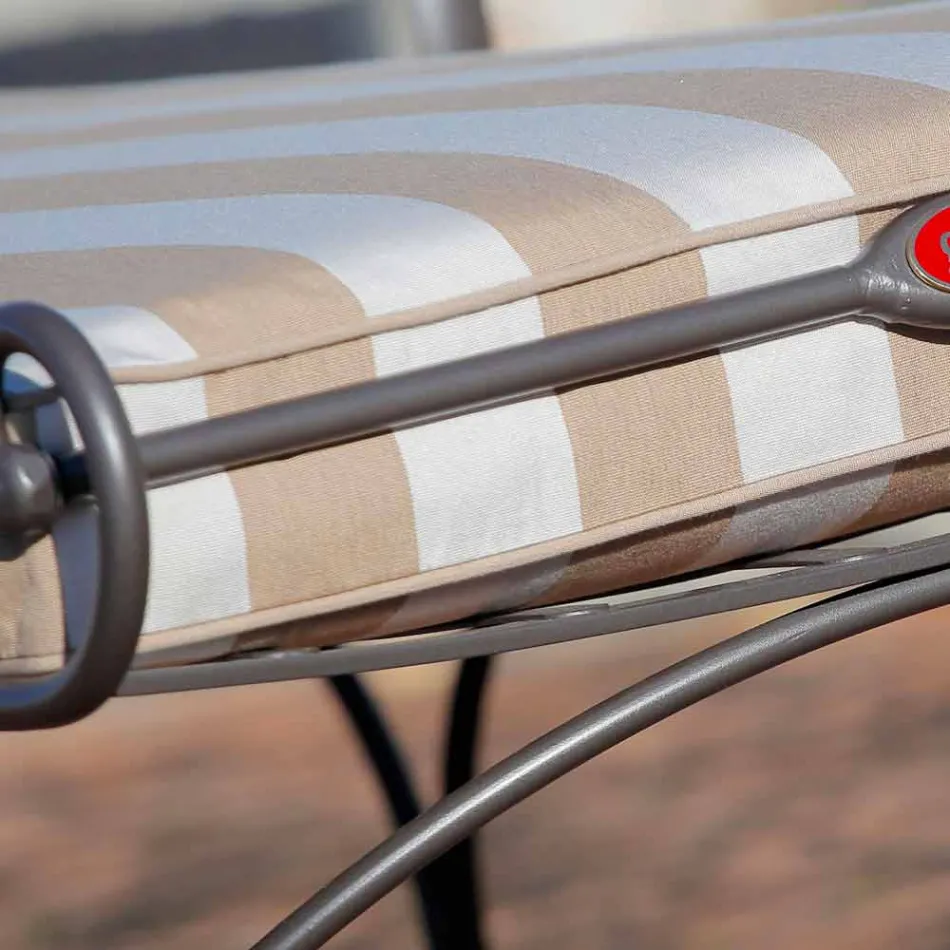 Utanför schäslong i järn och handgjorda tyg tillverkade i Italien - koppla av Viadurini