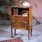 Klassiskt sängbord i valnötsträ med lådor Made in Italy - Elegant Viadurini