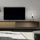 Modern väggkomposition i nordisk knuten ek och järnfinish - Iselin Viadurini