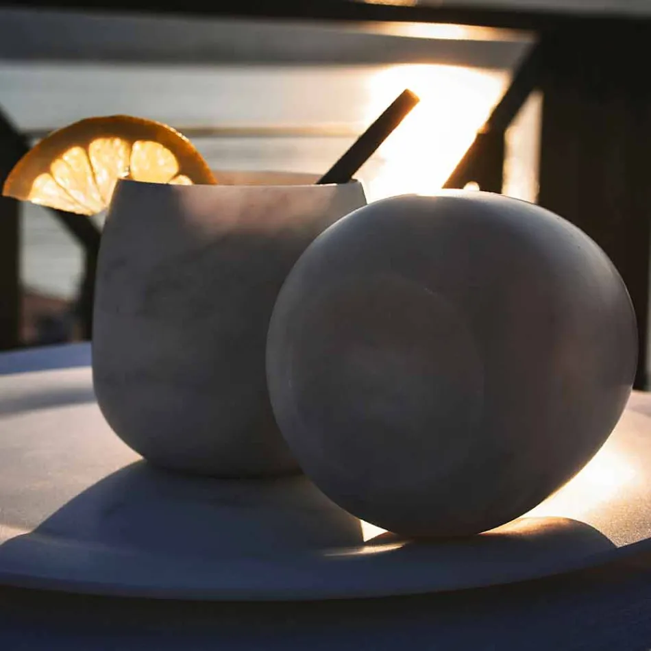 Sammansättning av 2 glas i vit Carrara-marmor Tillverkad i Italien - Dolla Viadurini