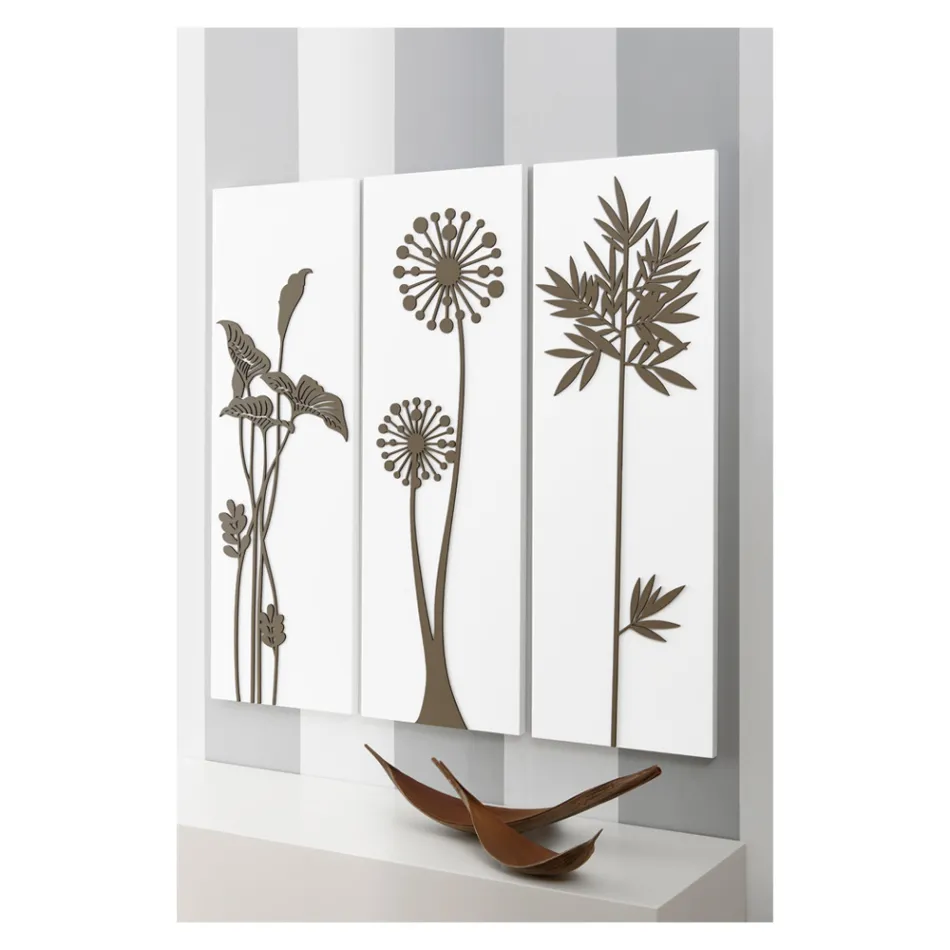 Sammansättning av 3 paneler som visar duschmunstycken och löv tillverkade i Italien - Eduardo Viadurini