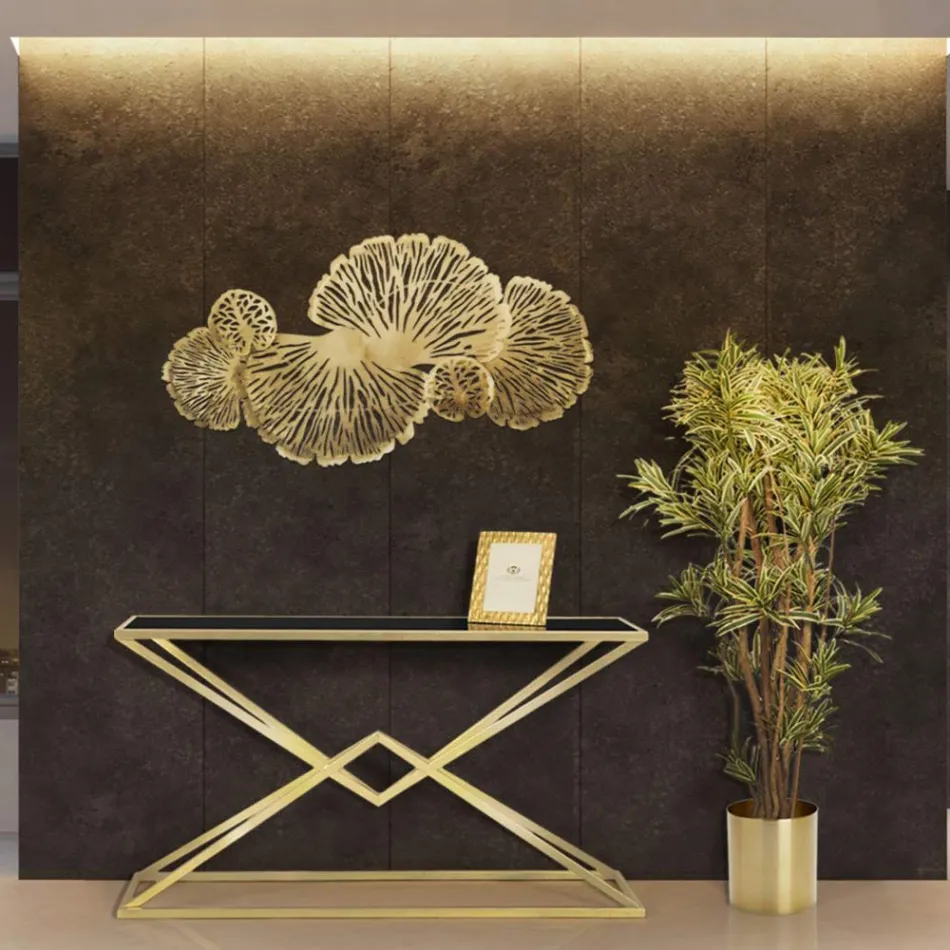 Konsol med struktur i guldmetall och topp i svart glas - Eritrea Viadurini