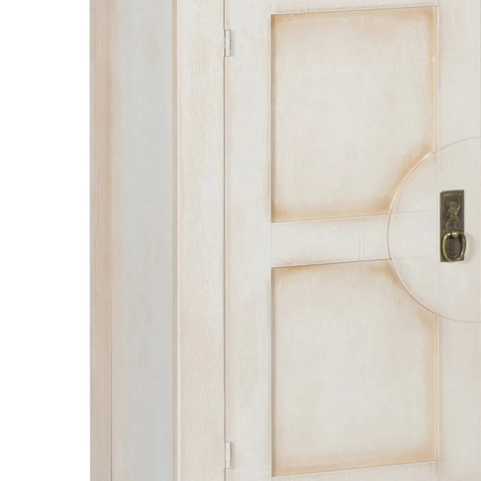 Skänk med 2 dörrar och 2 lådor i olika ytbehandlingar tillverkad i Italien - Hanuman Viadurini