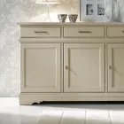 Skänk med 3 dörrar och 3 lådor i patinerat elfenben Tillverkad i Italien - Gleti Viadurini