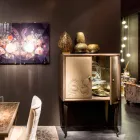 Samtida skänk med 2 massivt trä dörrar och anilinläder Joy Viadurini