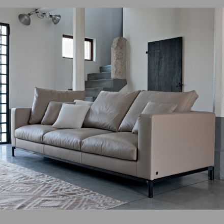 3-sits vardagsrumssoffa i läder, trä och metall Tillverkad i Italien - Bizzarro Viadurini