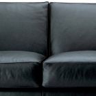 3 -sits soffa täckt i läder med valnötfötter tillverkade i Italien - Alessandria Viadurini