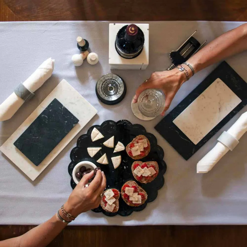 Två underlägg i vit och grå marmor med kork tillverkad i Italien - Jessa Viadurini