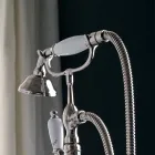 Golvstående badkarsenhet med handdukstork och handdusch Tillverkad i Italien - Turin Viadurini