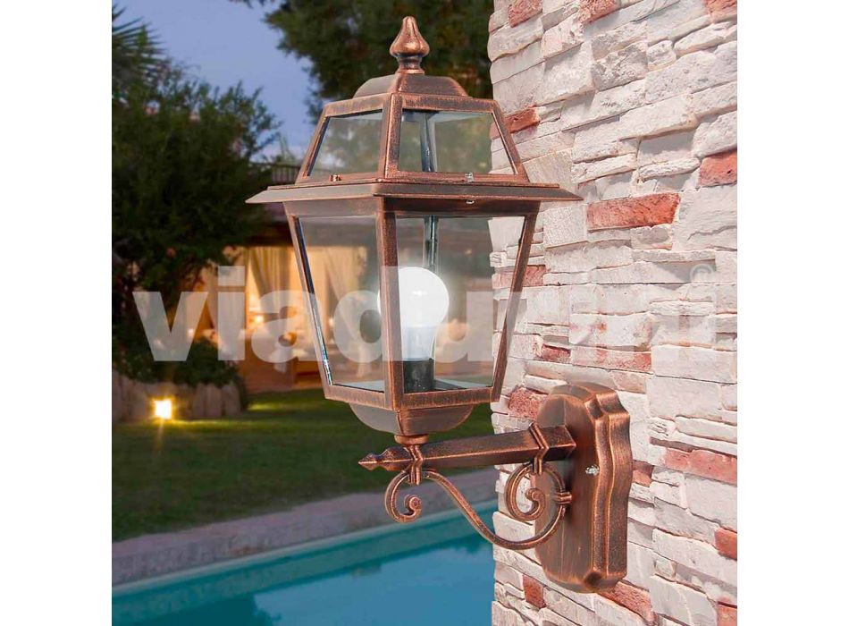 Kristel, en aluminiumslampa i trädgården i Italien Viadurini