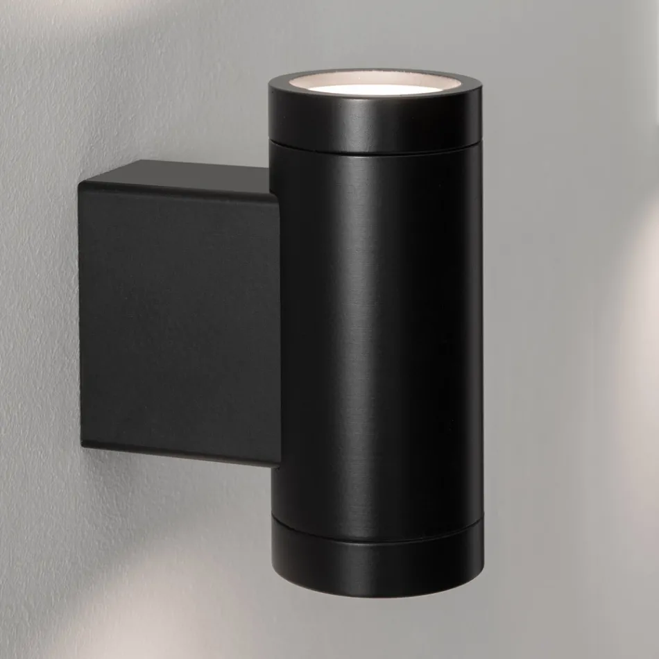 Design Vägglampa utomhus i vit eller svart aluminium - Leopida Viadurini