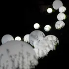 Glob sfär / bordslampa Slide Globo vit ljus tillverkad i Italien Viadurini