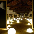 Glob sfär / bordslampa Slide Globo vit ljus tillverkad i Italien Viadurini