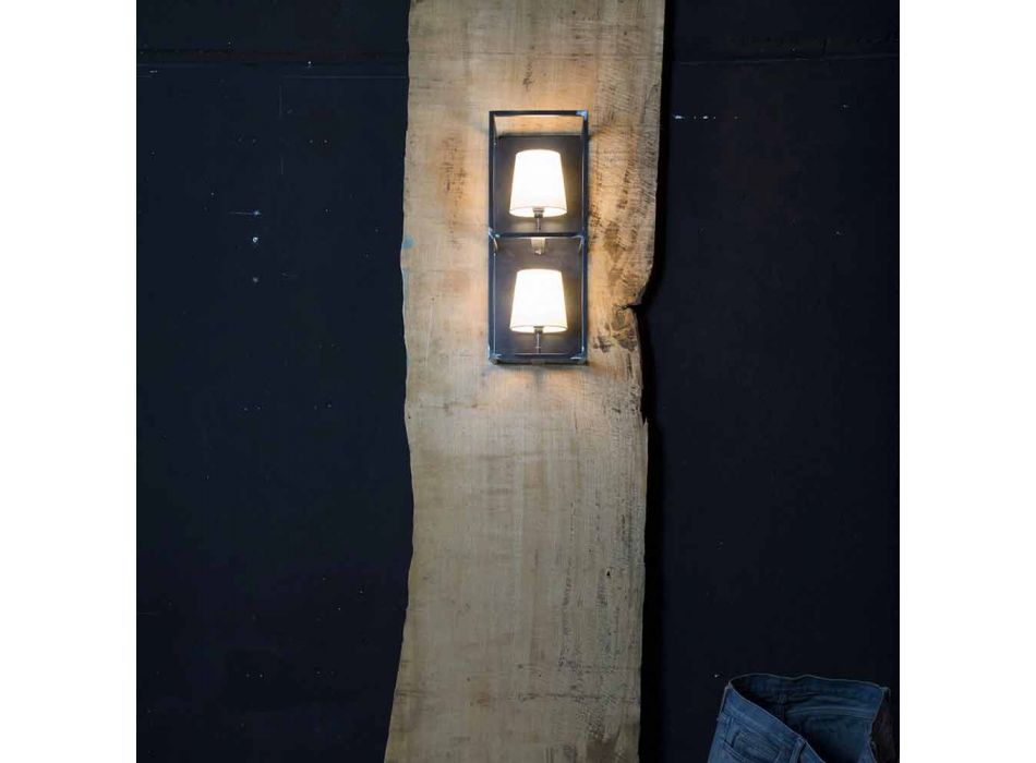 Artisan vägglampa i svart järn med 2 lampskärmar tillverkad i Italien - torn