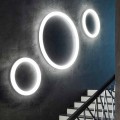 Modern rund LED-vägglampa tillverkad i Italien i polyeten - Slide Giotto