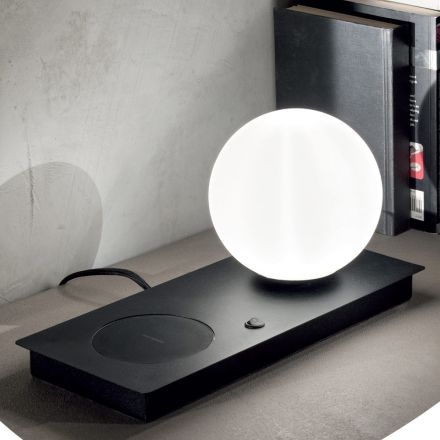 Design bordslampa i blåst glas och vit eller svart metall - Bersa Viadurini