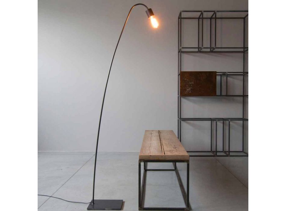 Artisan Design golvlampa i svart järn tillverkad i Italien - Curva Viadurini
