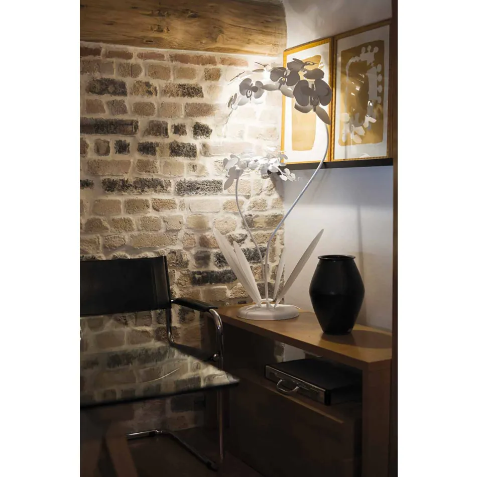 Modern design järngolvlampa tillverkad i Italien - Amorpha Viadurini