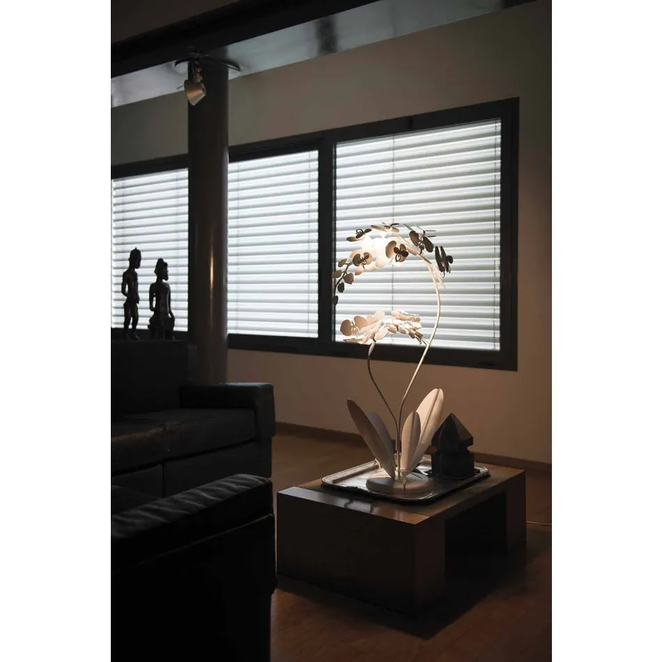 Modern design järngolvlampa tillverkad i Italien - Amorpha Viadurini