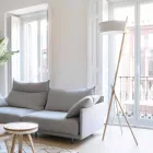 Golvlampa i trä och metall med detaljer i vegansk läder - Avetta Viadurini