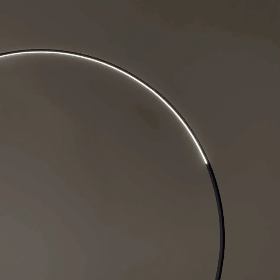 Golvlampa i målad metall med dimbart LED-ljus - Eucalyptus Viadurini