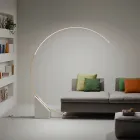 Golvlampa i målad metall med dimbart LED-ljus - Eucalyptus Viadurini