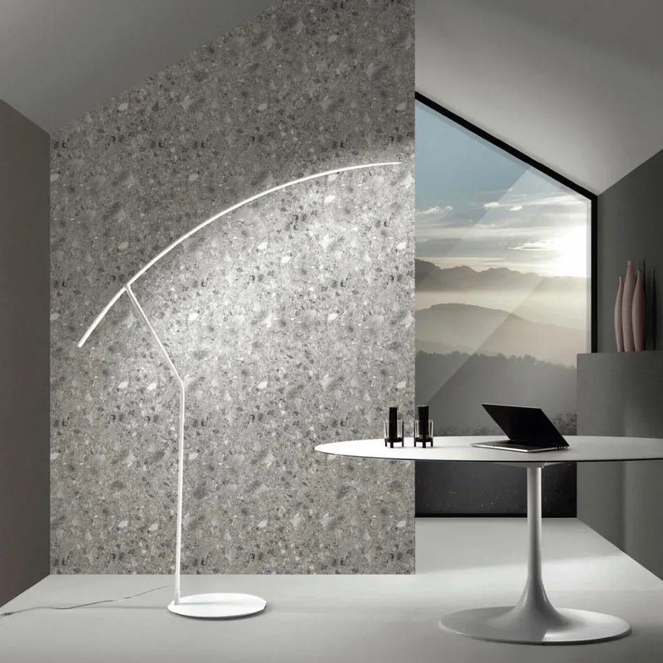 Golvlampa i metall målad i olika färger och dimbar LED - lönn Viadurini