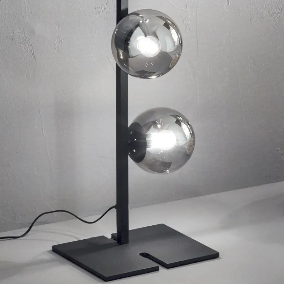 Modern golvlampa i svart eller guldmetall och blåst glas - Birga Viadurini