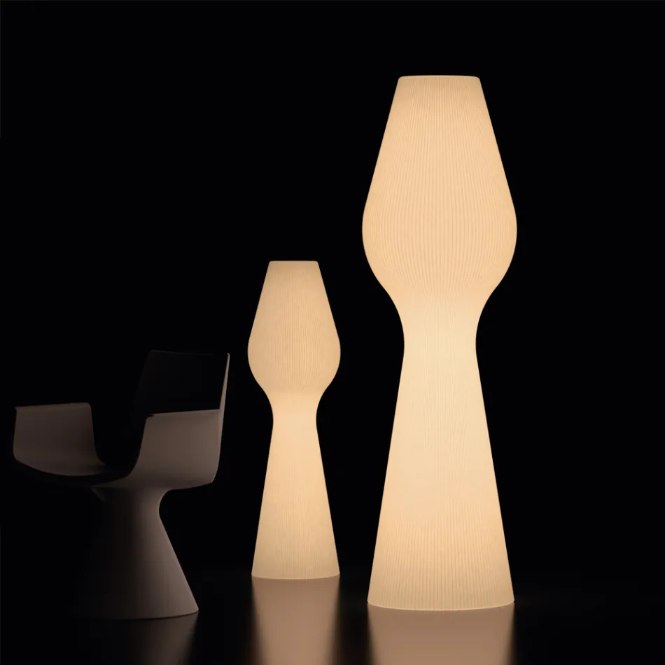 Reyes utomhusgolvlampa i polyeten med LED-ljus Tillverkad i Italien Viadurini