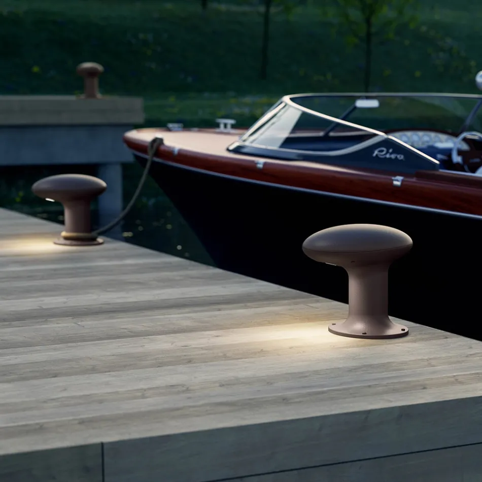 Design Led trädgårdslampa i grått eller brunt gjutjärn - Bitta av Il Fanale Viadurini