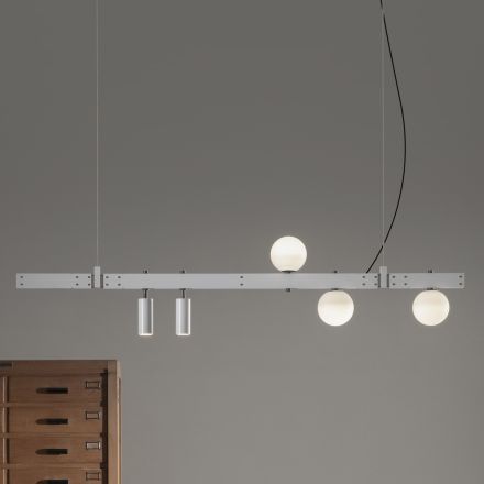 Upphängd lampdesign Vit aluminium med glaskulor och strålkastare - Exodus Viadurini