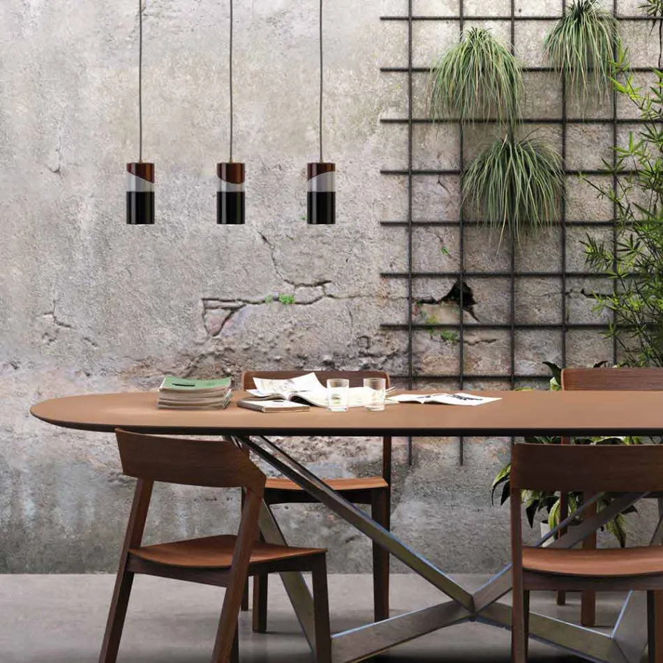 Suspenderad lampa i mässing och modernfärgad keramik tillverkad i Italien Asien Viadurini