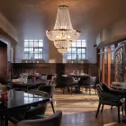 Järn- och guldkrona med strass Tillverkad i Italien för inredning - Österrike Viadurini