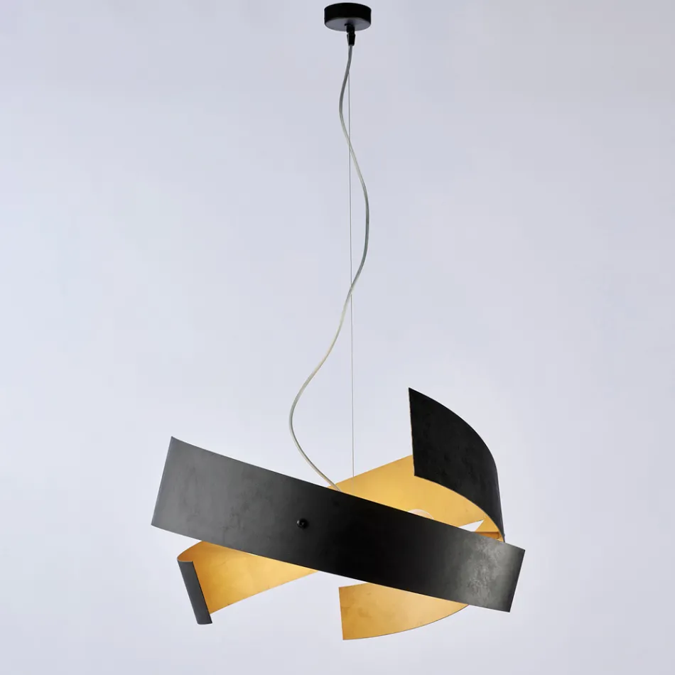 Asteroide: En ljuskrona i svart metall och glas för moderna utrymmen. Viadurini