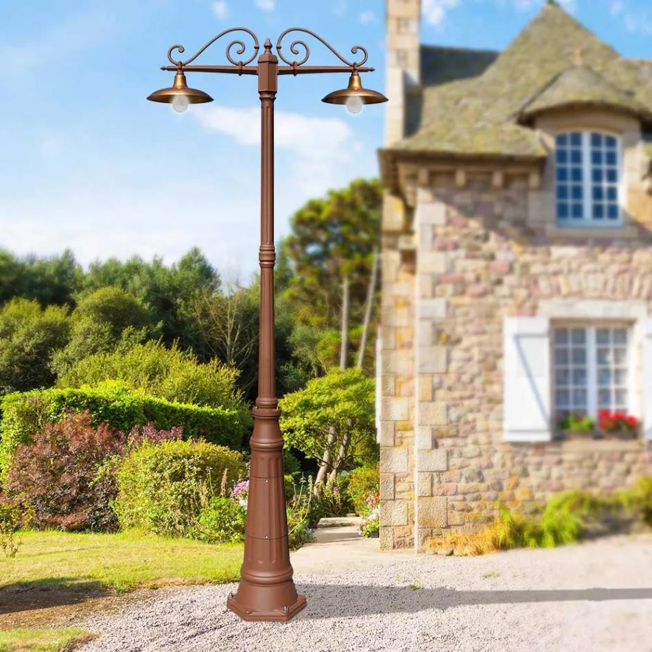 Lyktstolpe 2 lampor i vintagestil i aluminium och mässing Tillverkad i Italien - Adela Viadurini